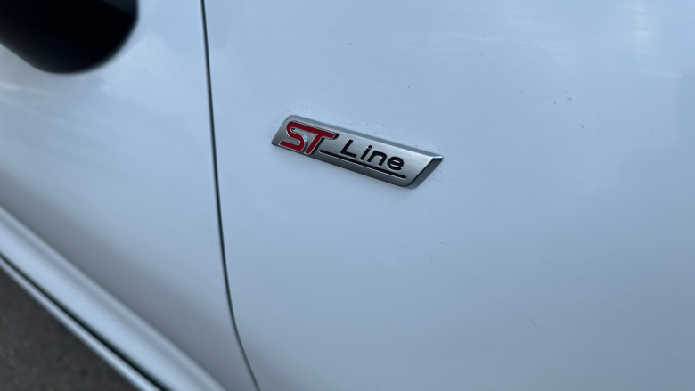 Ford Puma 1.0 EcoBoost Hybrid mHEV ST-Line X 5dr Petrol Hatchback